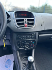 Peugeot 206 + 1.4 HDI 70 / 1 ERE MAIN